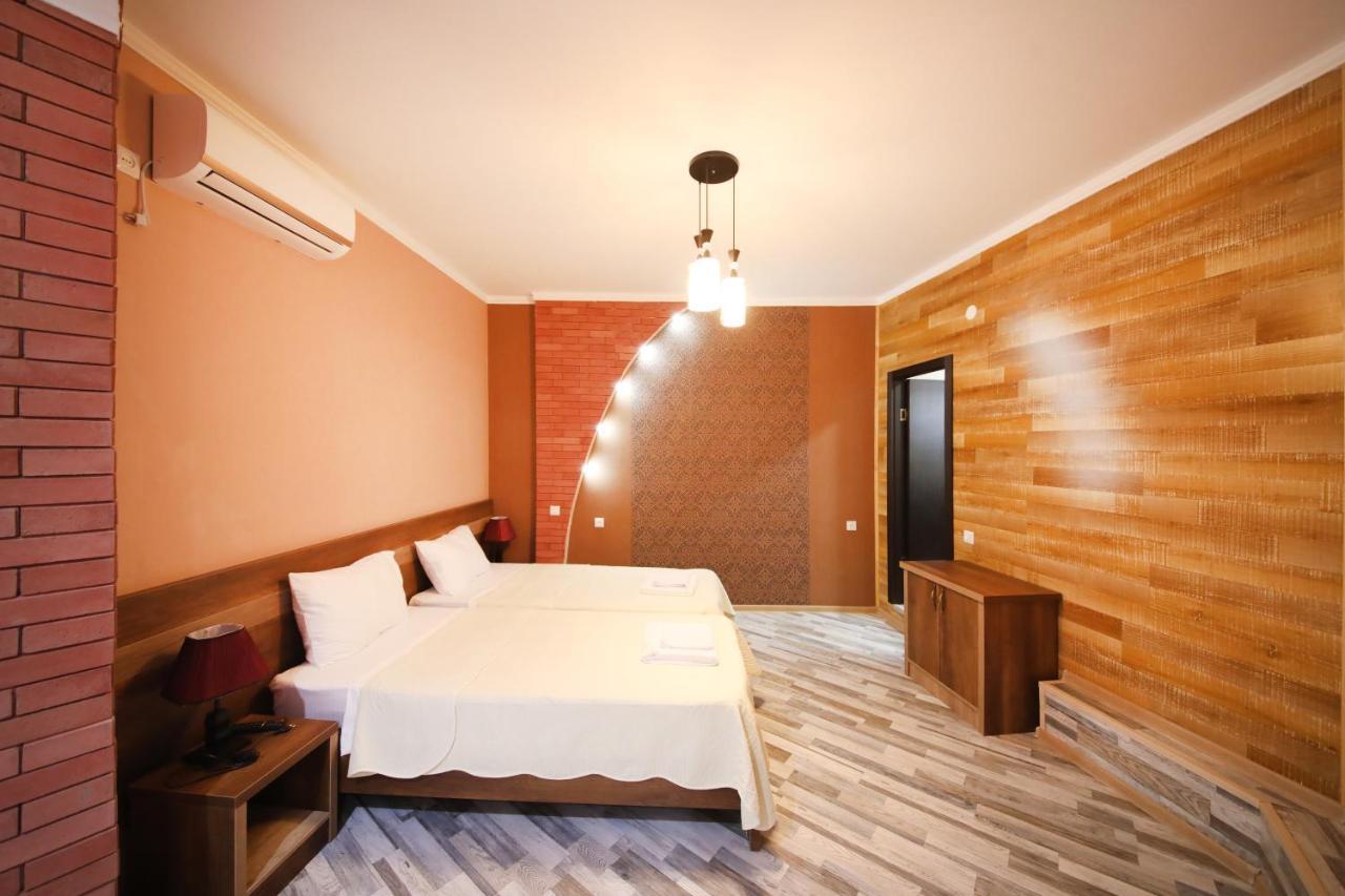 Hotel Tamari Kutaisi Exterior photo