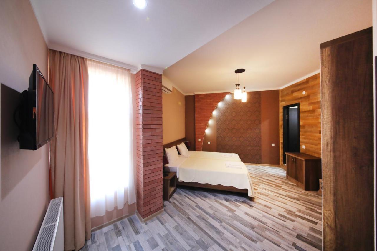 Hotel Tamari Kutaisi Exterior photo